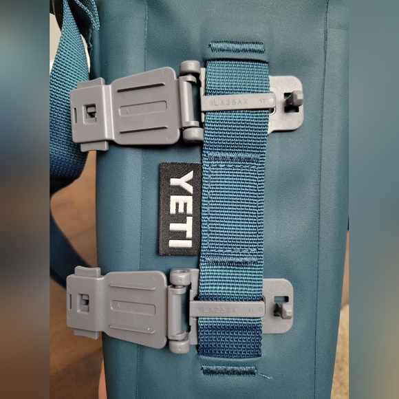 YETI Rambler Bottle Sling Large Discontinued Color Agave Blue - Picture 5 of 8